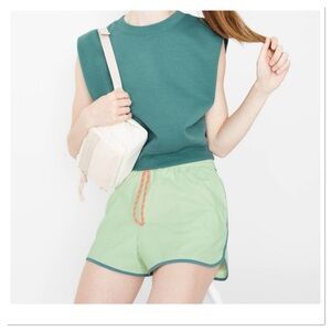 Women’s Woven Dolphin Shorts Wild Fable Green